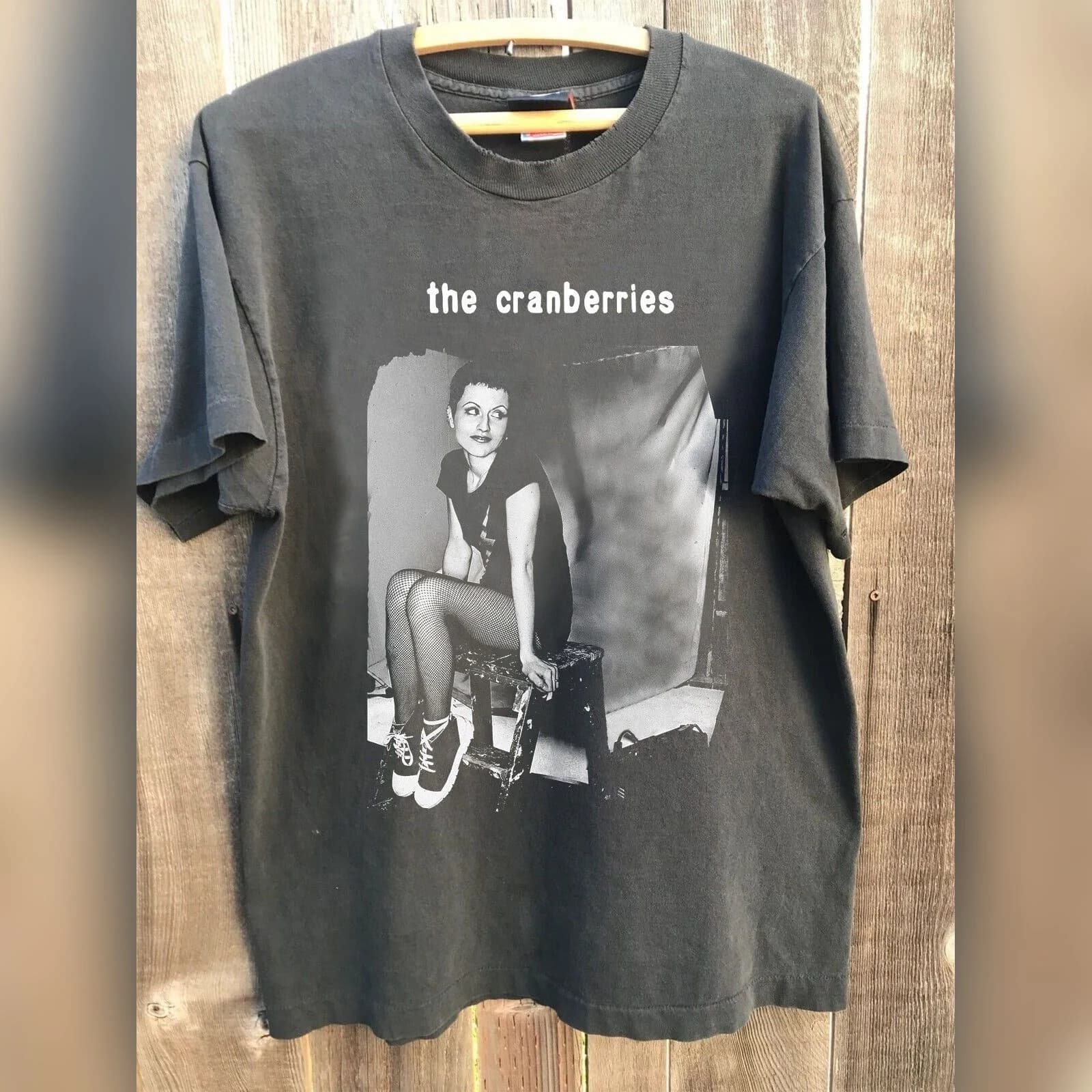 The Cranberries Photo Tee – Pepper